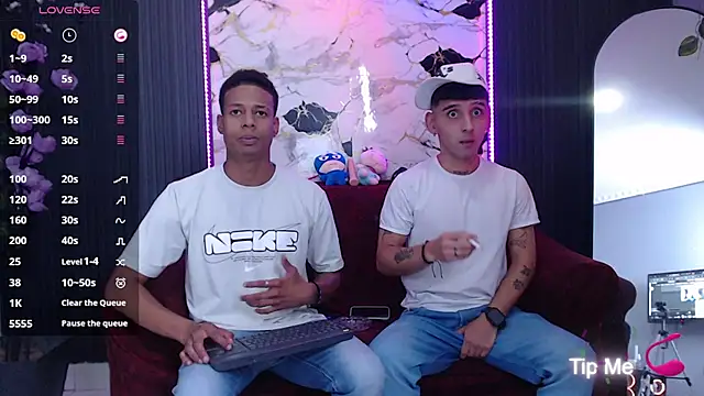 SpicyBoys X online show from 10.11.25