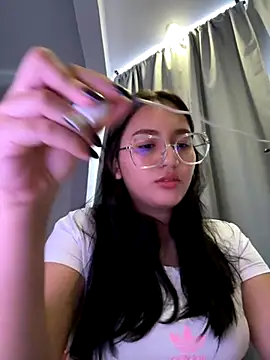 Angeldusttt online show from 09.25.25