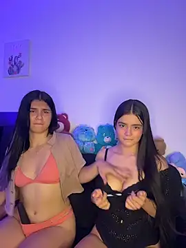 Snapshot of Ashley_and_Zoe chatting on 05.19.26 Ashley and Zoe online show from 05.19.26