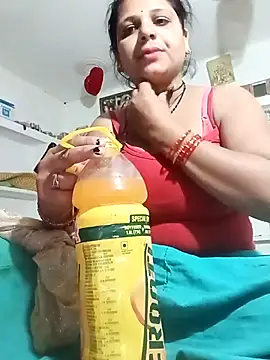 Snapshot of Rani_sahiba chatting on 04.18.26 Rani sahiba online show from 04.18.26