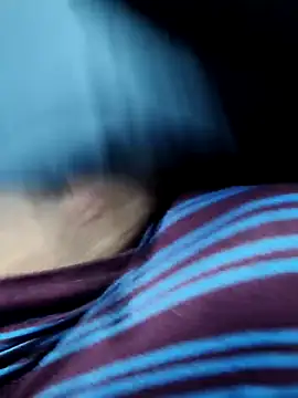 Snapshot of Aaia93 chatting on 10.03.25 Aaia93 online show from 10.03.25