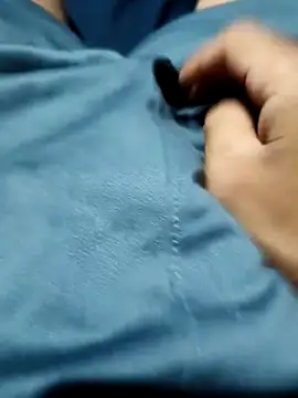 Snapshot of Aaia93 chatting on 10.24.25 Aaia93 online show from 10.24.25