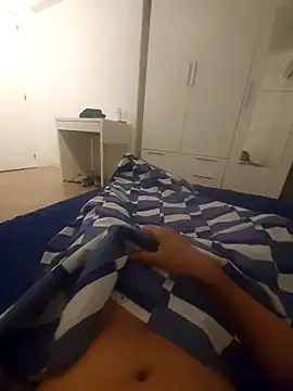 Snapshot of Elcurvo69 chatting on 11.02.25 Elcurvo69 online show from 11.02.25