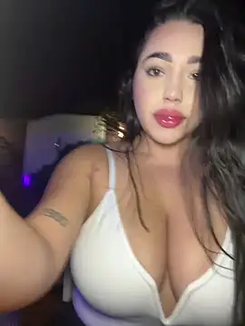 SofiaWildee online show from 02.05.26