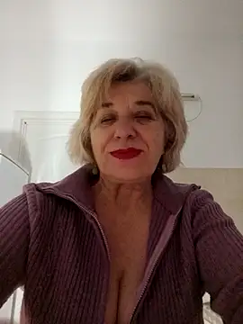 52MiaLove02 online show from 12.16.25