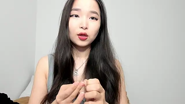 Soyun Mia online show from 04.14.26