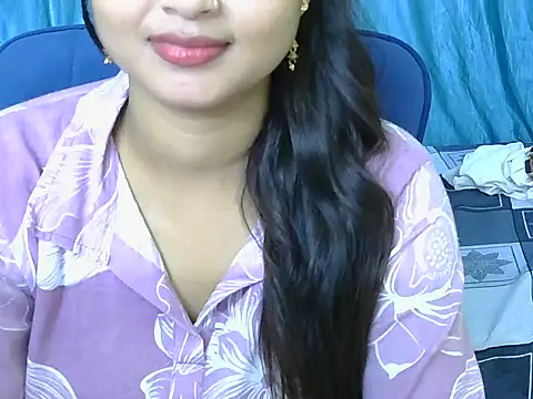 Snapshot of priya-kumari22 chatting on 09.23.25 priya-kumari22 online show from 09.23.25