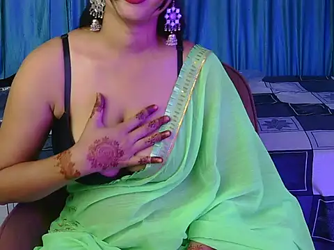 Snapshot of priya-kumari22 chatting on 10.12.25 priya-kumari22 online show from 10.12.25