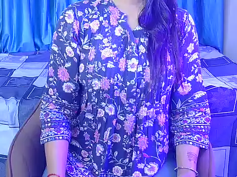 Snapshot of priya-kumari22 chatting on 10.31.25 priya-kumari22 online show from 10.31.25