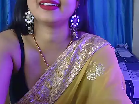 Snapshot of priya-kumari22 chatting on 11.08.25 priya-kumari22 online show from 11.08.25