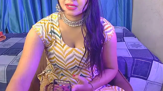 Snapshot of priya-kumari22 chatting on 11.22.25 priya-kumari22 online show from 11.22.25