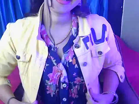 Snapshot of priya-kumari22 chatting on 12.14.25 priya-kumari22 online show from 12.14.25