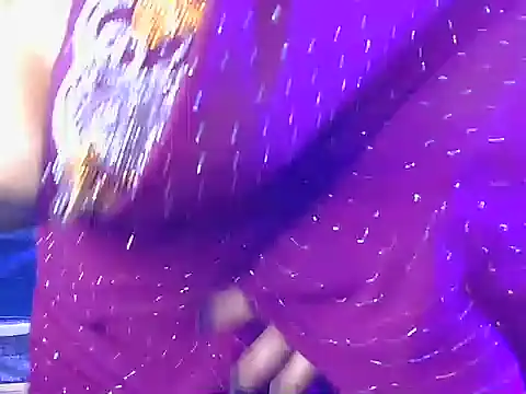 Snapshot of priya-kumari22 chatting on 12.21.25 priya-kumari22 online show from 12.21.25