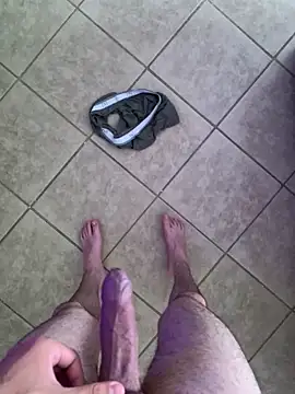 Snapshot of pitudo1313wuero chatting on 10.28.25 pitudo1313wuero online show from 10.28.25