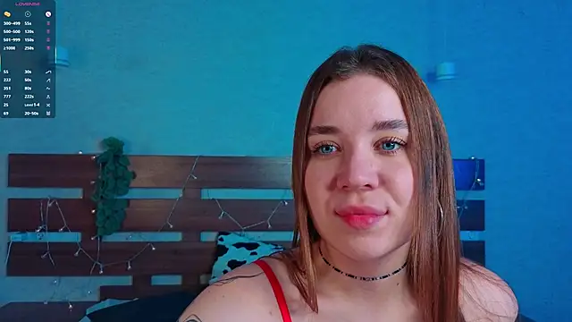 Snapshot of KarenGibbs chatting on 11.09.25 KarenGibbs online show from 11.09.25