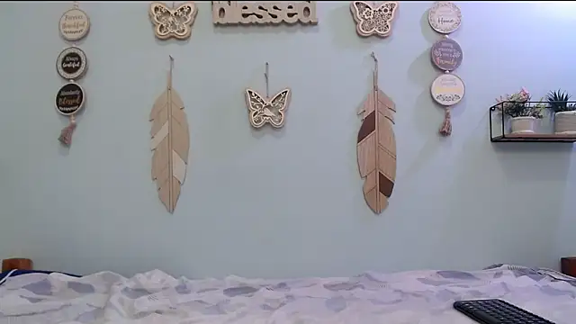 ashlyanaldeep18 online show from 10.27.25