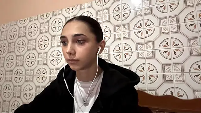 LinaMour online show from 11.01.25