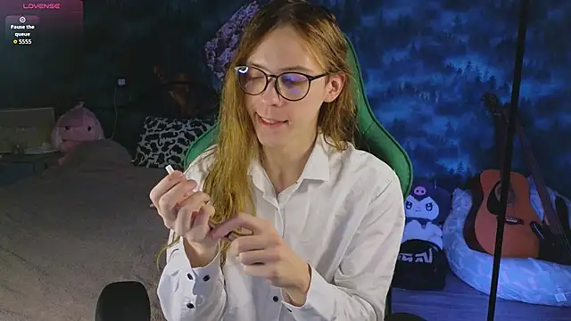 artass2 online show from 10.27.25