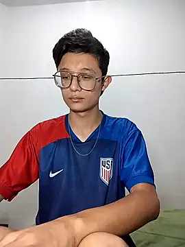 SantiagoRusso18 online show from 01.16.26