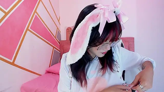 Snapshot of Lucy_boobss chatting on 03.03.26 Lucy boobss online show from 03.03.26