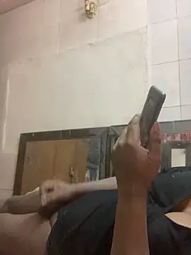 Snapshot of Kajal-Shemale69 chatting on 11.18.25 Kajal-Shemale69 online show from 11.18.25