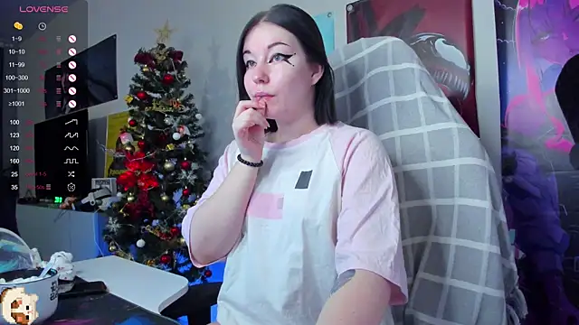 MargarettRose online show from 12.23.25