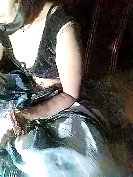 Snapshot of Sapnaji500 chatting on 11.18.25 Sapnaji500 online show from 11.18.25