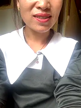 tuyetnhi-00 online show from 09.12.25