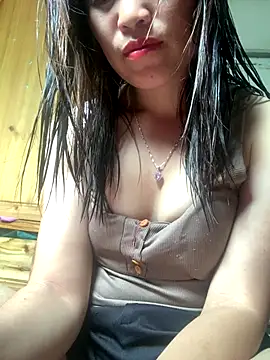 tuyetnhi-00 online show from 09.15.25