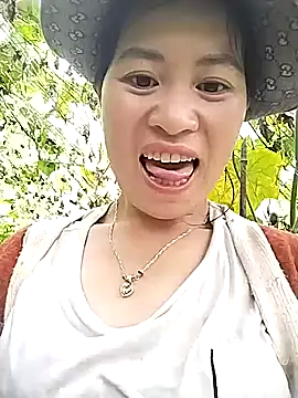 tuyetnhi-00 online show from 09.24.25