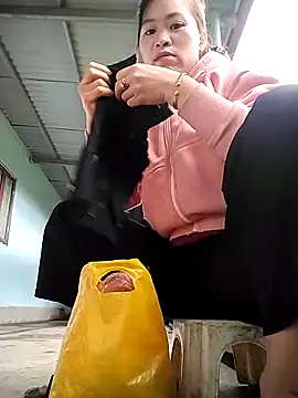 tuyetnhi-00 online show from 10.02.25