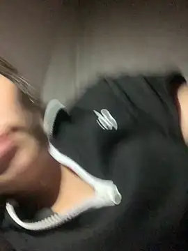 tuyetnhi-00 online show from 10.05.25