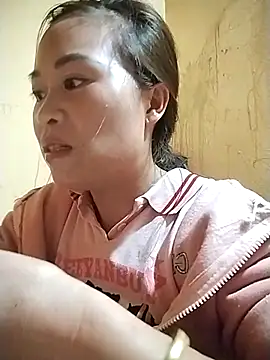 tuyetnhi-00 online show from 10.16.25