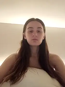 Snapshot of freakylittlebitch69 chatting on 09.14.25 freakylittlebitch69 online show from 09.14.25