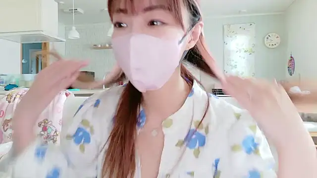 SUZU 1201 online show from 04.14.26