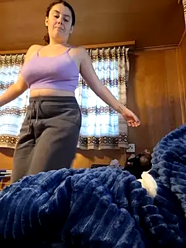 Snapshot of YoungLiisaxx chatting on 11.03.25 YoungLiisaxx online show from 11.03.25