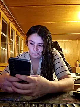 Snapshot of YoungLiisaxx chatting on 02.18.26 YoungLiisaxx online show from 02.18.26