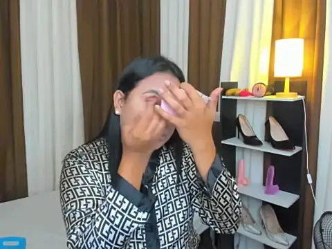 TsUncutKaren online show from 09.24.25