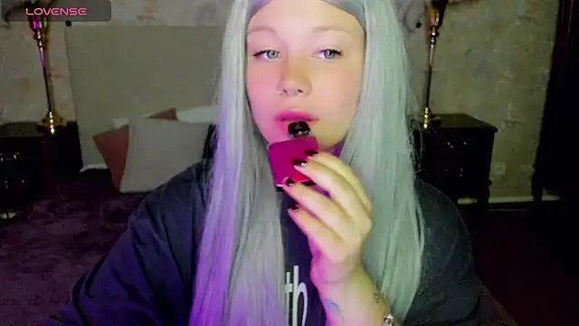 Diana Dream online show from 09.12.25