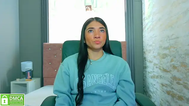 Aurora jones11 online show from 09.24.25