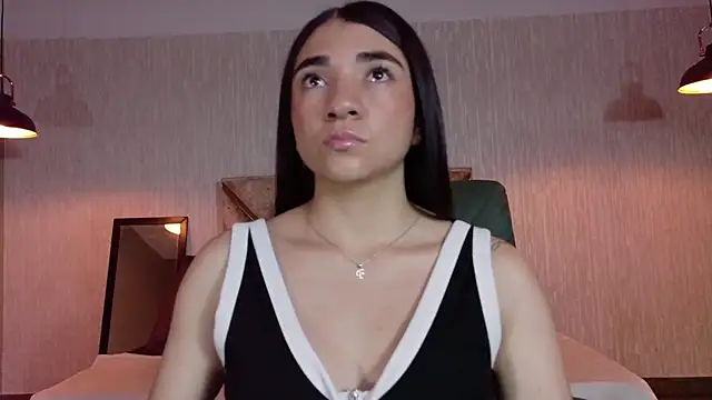 Aurora jones11 online show from 10.20.25