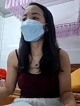 Snapshot of LazdyLy chatting on 09.18.25 LazdyLy online show from 09.18.25