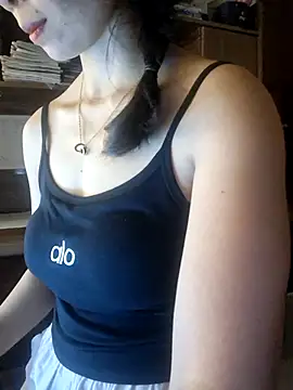 Snapshot of LazdyLy chatting on 10.30.25 LazdyLy online show from 10.30.25