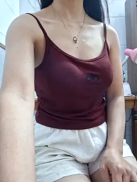 Snapshot of LazdyLy chatting on 11.02.25 LazdyLy online show from 11.02.25