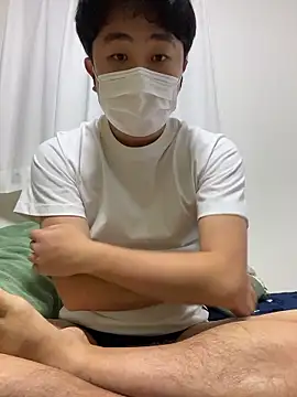 Snapshot of szk2412 chatting on 02.17.26 szk2412 online show from 02.17.26