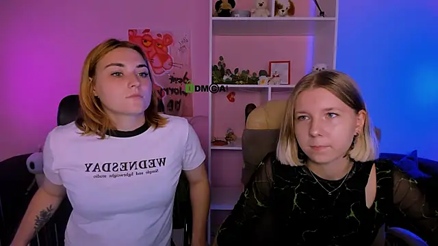 Snapshot of gloria_bubble chatting on 09.24.25 gloria bubble online show from 09.24.25