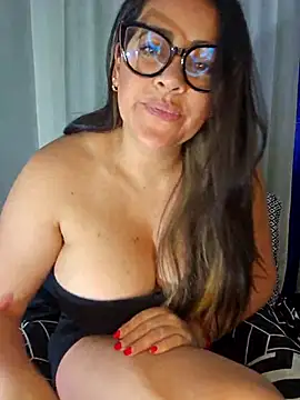 Snapshot of Nicoleefaith_ chatting on 11.02.25 Nicoleefaith online show from 11.02.25