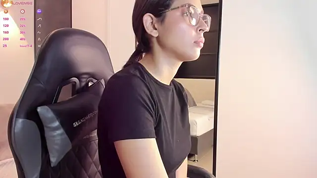 desireee  online show from 10.09.25