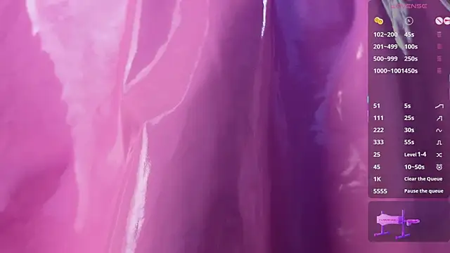 Snapshot of HoneyLace_ chatting on 10.19.25 HoneyLace online show from 10.19.25