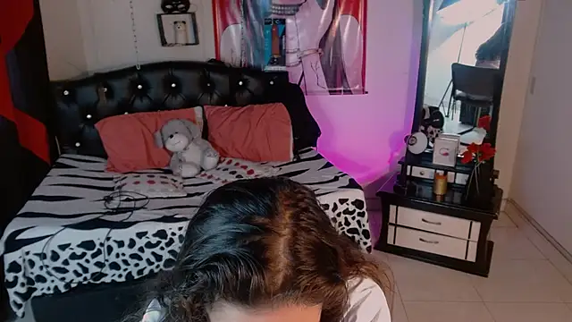 Skylovershot online show from 10.23.25